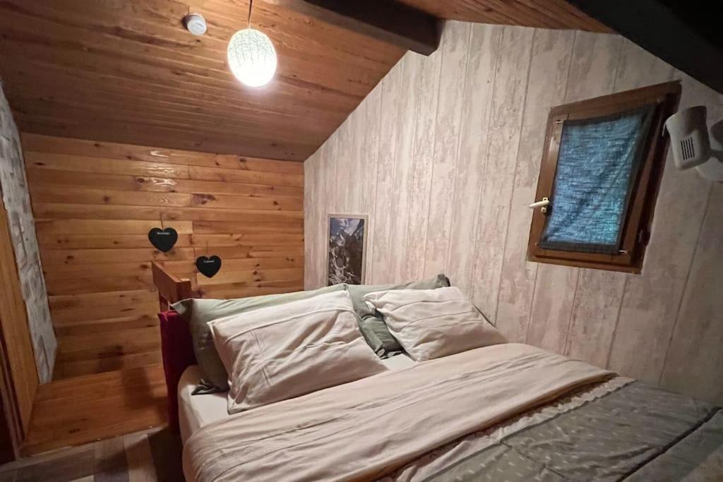 Cabane Dans Les Bois Avec Vue Sur Les Pyrenees Saint-Laurent-de-Neste Exteriér fotografie